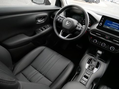 Certified 2026 Honda HR-V EX-L image 9