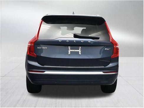 Used 2023 Volvo XC90 B6 Plus w/ Protection Package Premier AWD/4WD image 4