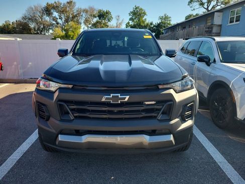 Used 2023 Chevrolet Colorado Trail Boss w/ Technology Package image 3