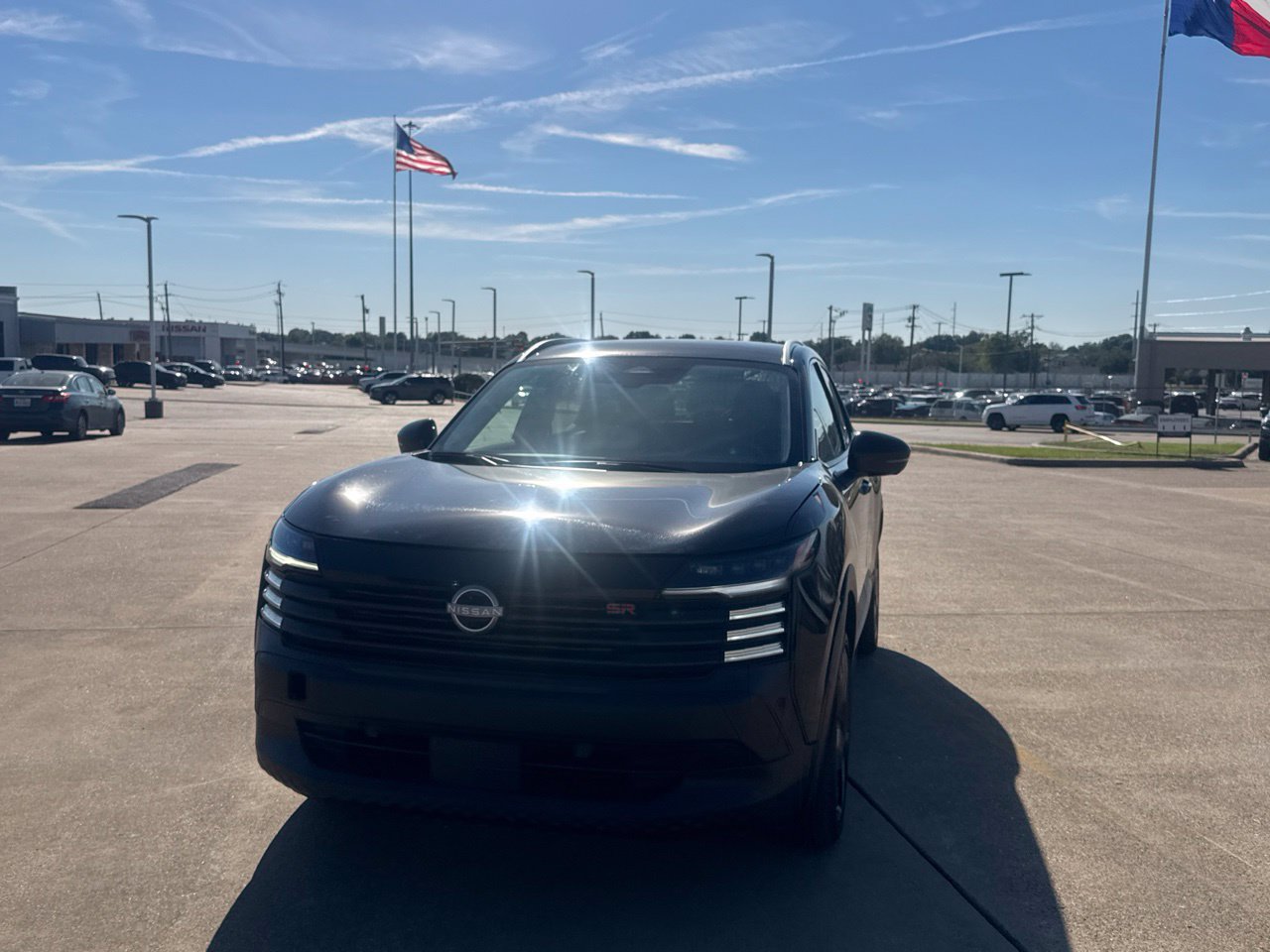 Certified 2026 Nissan Kicks SR FWD image 7