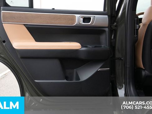 Used 2024 Hyundai Santa Fe Limited image 12