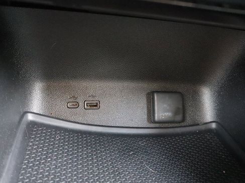 Used 2024 Chevrolet Traverse LS w/ Midnight/Sport Edition image 15