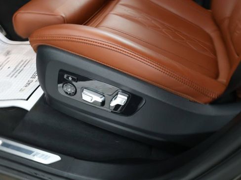 Used 2024 BMW X5 xDrive40i w/ M Sport Package image 12