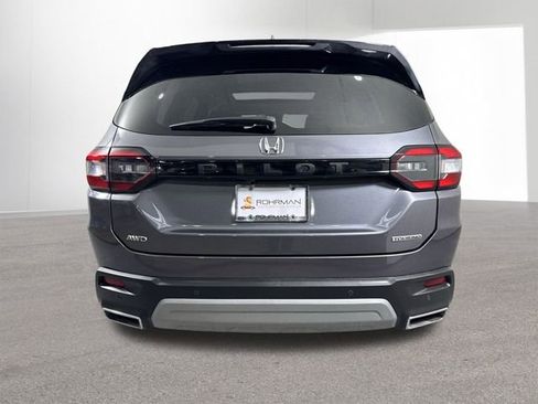 Used 2025 Honda Pilot Touring image 34