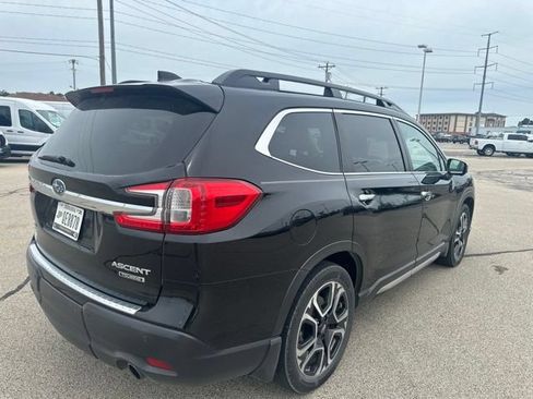 Used 2023 Subaru Ascent Touring AWD/4WD image 4