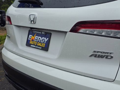 Used 2022 Honda Pilot Sport image 13