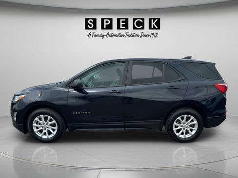 Used 2020 Chevrolet Equinox LS w/ LS Convenience Package FWD image 2
