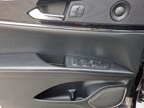 Used 2023 Lincoln Nautilus Reserve w/ Equipment Group 201A image 12