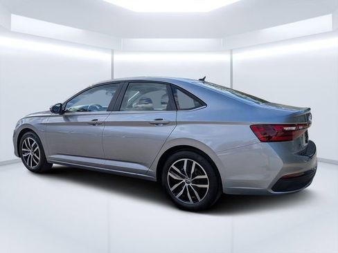 New 2026 Volkswagen Jetta SE FWD image 5