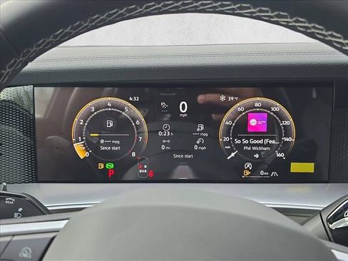 New 2026 Volkswagen Tiguan SE AWD/4WD image 11