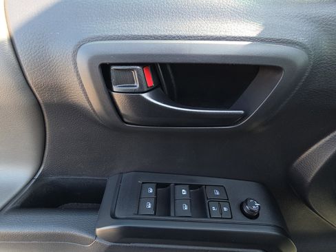 Used 2023 Toyota Tacoma SR image 15