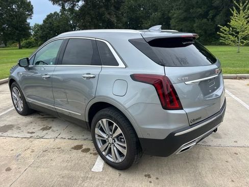 Used 2026 Cadillac XT5 Premium Luxury w/ Driver Assist Package FWD image 4