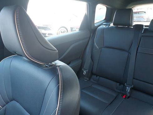 Used 2025 Toyota Crown Signia image 12