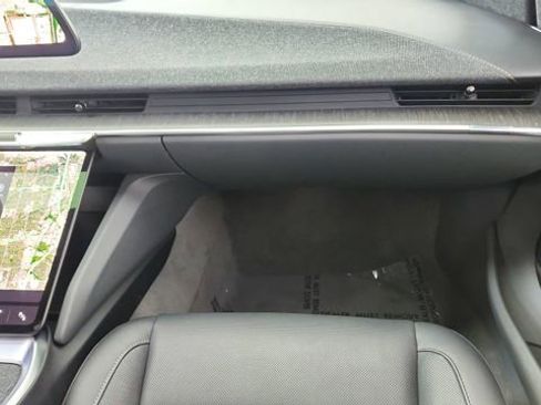 Used 2024 Lucid Air Pure RWD image 36