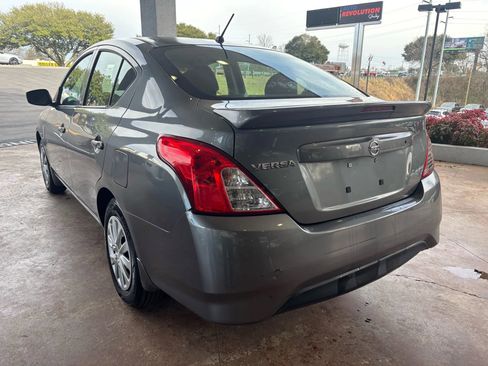 Used 2018 Nissan Versa S Plus image 4