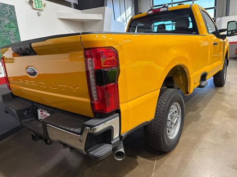 Used 2025 Ford F250 XLT w/ 360-Degree Camera Package image 23