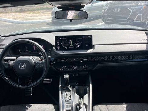 Used 2023 Honda Accord Sport image 5