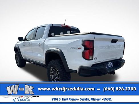 Used 2024 Chevrolet Colorado ZR2 AWD/4WD image 13
