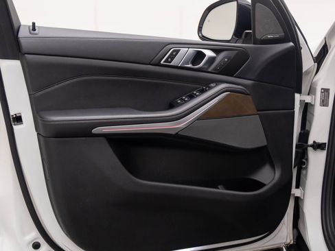 Used 2021 BMW X5 xDrive40i w/ Premium Package image 13