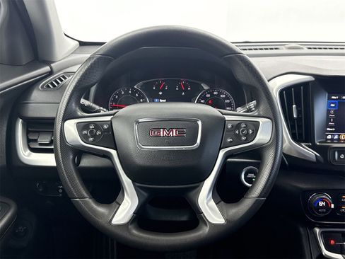 Used 2023 GMC Terrain SLE w/ Driver Convenience Package image 18