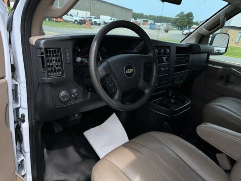 Used 2020 Chevrolet Express 2500 w/ Driver Convenience Package RWD image 17