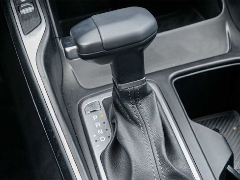 Used 2025 Kia Sorento EX image 17