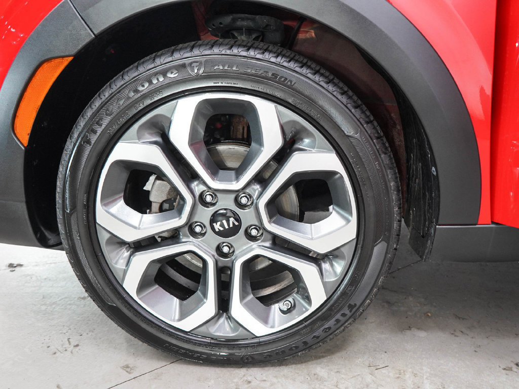 Used 2020 Kia Soul X-Line FWD image 29