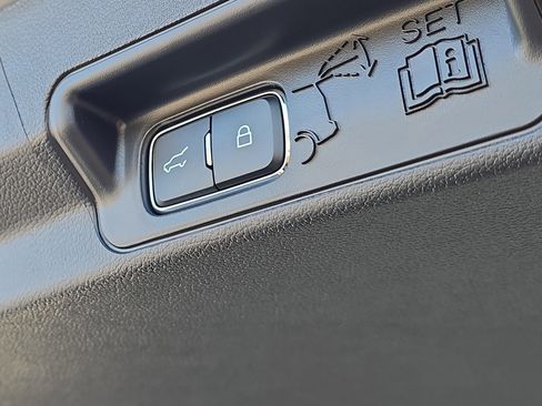 New 2026 Ford Explorer Active image 9