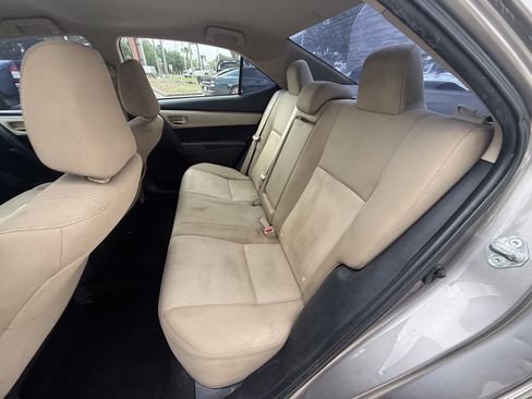 Used 2015 Toyota Corolla LE FWD image 28