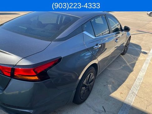 Used 2025 Nissan Altima 2.5 S FWD image 7