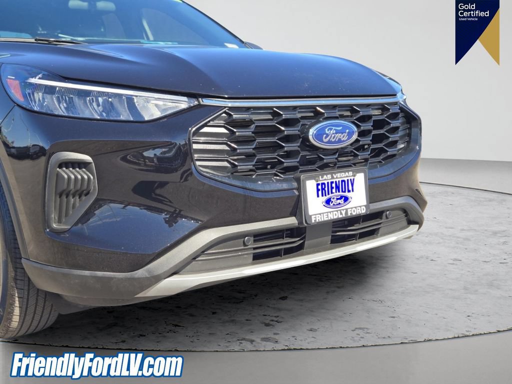 Certified 2025 Ford Escape ST-Line AWD/4WD image 8