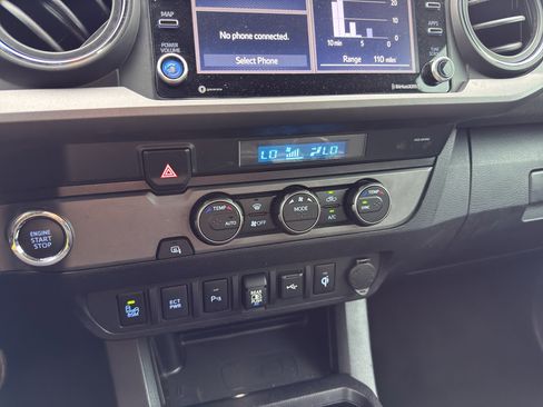 Used 2021 Toyota Tacoma TRD Sport w/ Technology Package RWD image 20
