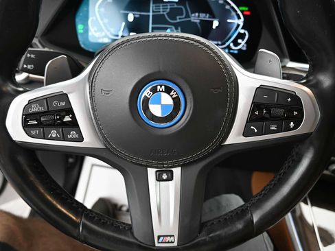 Used 2022 BMW X5 xDrive45e w/ M Sport Package AWD/4WD image 13