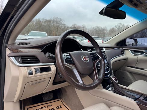 Used 2013 Cadillac XTS Luxury image 14