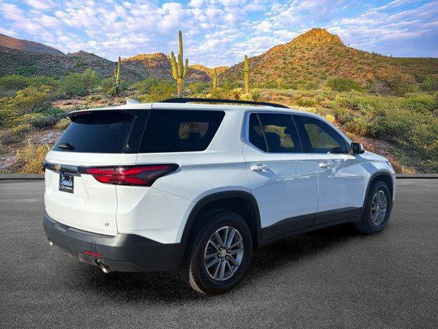 Used 2023 Chevrolet Traverse LT FWD image 4