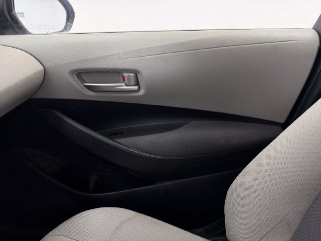 Used 2020 Toyota Corolla L FWD image 15