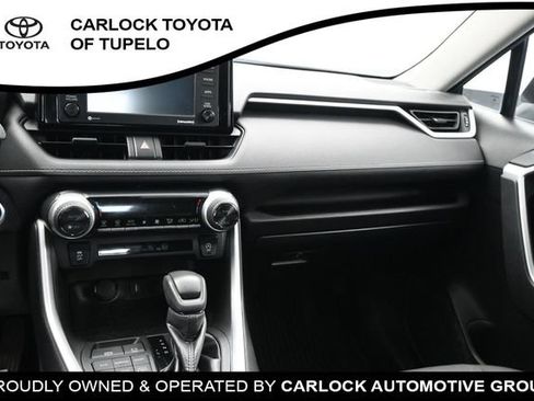 Used 2022 Toyota RAV4 XLE AWD/4WD image 32