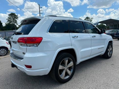 Used 2014 Jeep Grand Cherokee Overland w/ Advanced Technology Group AWD/4WD image 4
