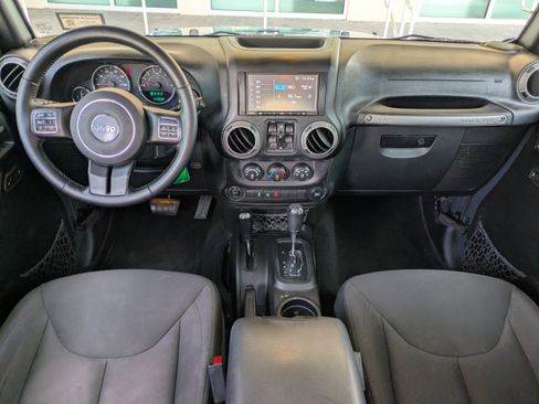 Used 2017 Jeep Wrangler Unlimited Sport w/ Quick Order Package 24S AWD/4WD image 13
