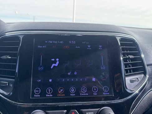 Used 2019 Jeep Grand Cherokee Limited image 42