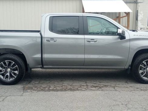 Used 2024 Chevrolet Silverado 1500 LT image 9