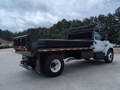 New 2026 Ford F750 2WD Regular Cab Super Duty image 4