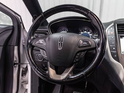 Used 2018 Lincoln MKC Reserve w/ Lincoln MKC Climate Package FWD image 13