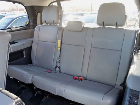 Used 2017 Toyota Sequoia Platinum image 32