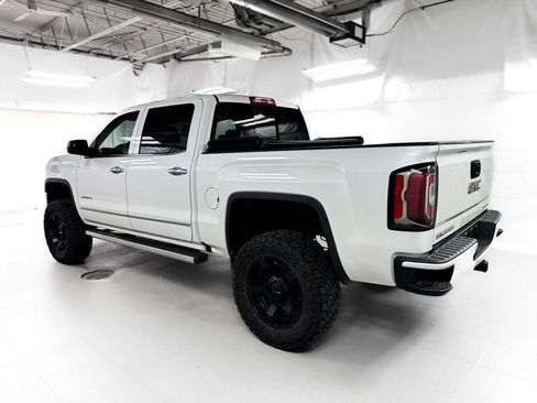 Used 2017 GMC Sierra 1500 Denali w/ Denali Ultimate Package AWD/4WD image 3