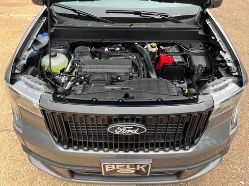 New 2025 Ford Maverick Lobo image 13