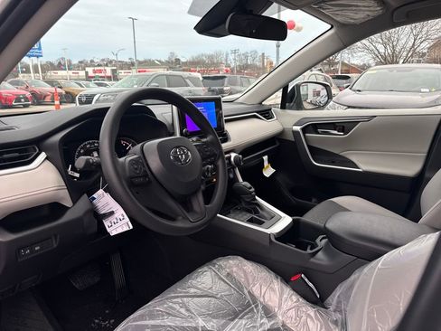 New 2025 Toyota RAV4 XLE image 17
