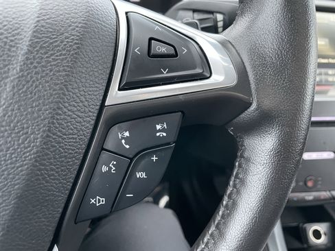 Used 2016 Ford Fusion Titanium image 14