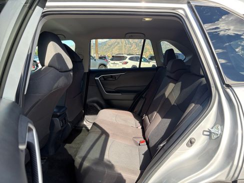 Used 2025 Toyota RAV4 LE AWD/4WD image 24