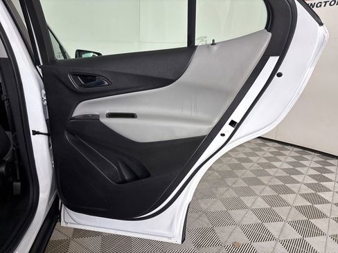Used 2023 Chevrolet Equinox LS image 22